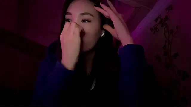 Snapshot of marry_dreams chatting on 2, 10, 2025 marry dreams online show from 2, 10, 2025