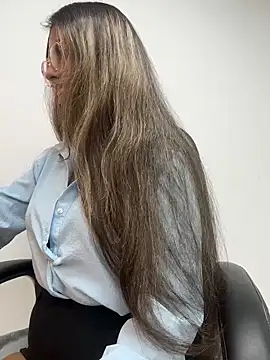 Snapshot of EMILIIA_RICHTER__ chatting on 15, 4, 2026 EMILIIA RICHTER online show from 15, 4, 2026