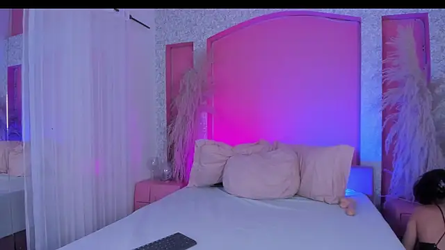 Snapshot of Peytonn_Monroe chatting on 15, 12, 2025 Peytonn Monroe online show from 15, 12, 2025