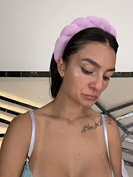 MiaKane99 online show from 18, 3, 2026