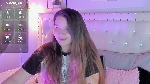 Snapshot of sophiee09_ chatting on 27, 11, 2025 sophiee09 online show from 27, 11, 2025