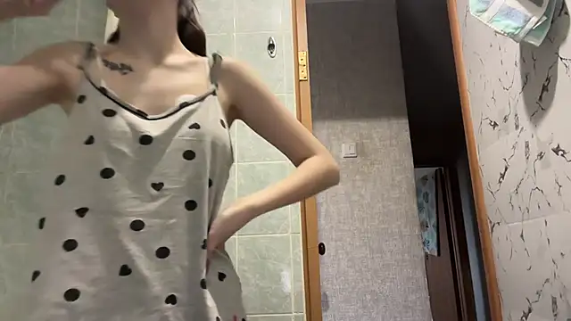 MargarettNewbie online show from 10, 10, 2025