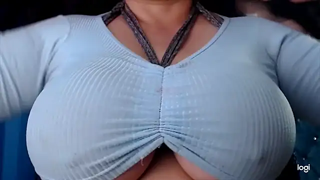 Snapshot of Lisa_Squirt_Hot chatting on 4, 3, 2026 Lisa Squirt Hot online show from 4, 3, 2026