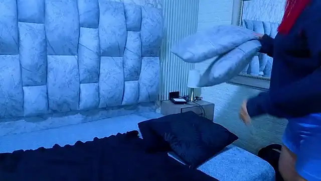 sofiagutierrez   online show from 12, 11, 2025