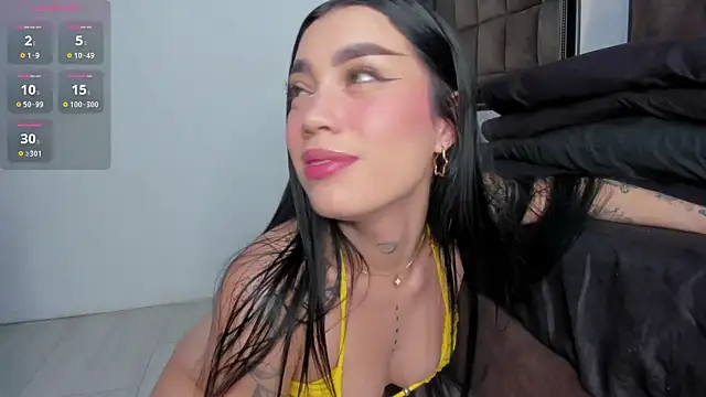 Snapshot of Scarlet__Jones_ chatting on 21, 4, 2026 Scarlet Jones online show from 21, 4, 2026