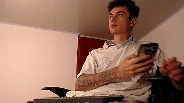 Snapshot of jaico_santos chatting on 6, 1, 2026 jaico santos online show from 6, 1, 2026