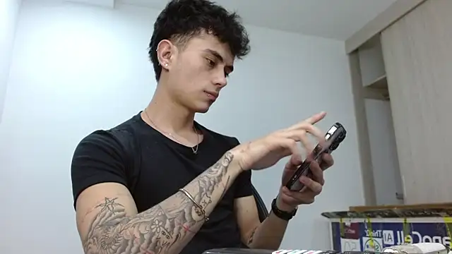 Snapshot of jaico_santos chatting on 6, 4, 2026 jaico santos online show from 6, 4, 2026