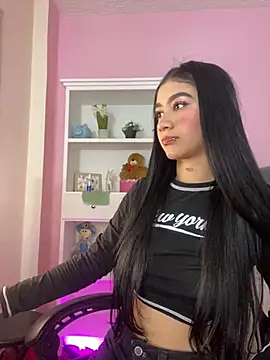 Snapshot of camila1_torres_ chatting on 10, 4, 2026 camila1 torres online show from 10, 4, 2026