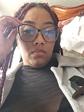 Ebony-Goddess19 online show from 26, 10, 2025