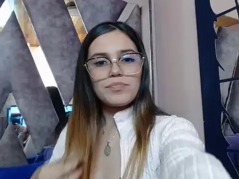 CRISTALHERRANZ online show from 27, 9, 2025