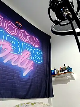 Mikaaa97 online show from 10, 4, 2026