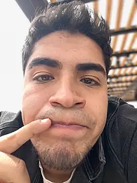 Snapshot of tomy_hot20 chatting on 26, 10, 2025 tomy hot20 online show from 26, 10, 2025