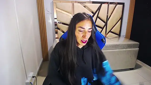 Maily a  online show from 11, 1, 2026