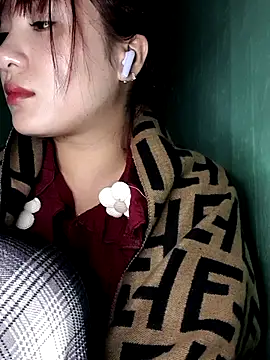 Snapshot of Linksys_nicee chatting on 14, 12, 2025 Linksys nicee online show from 14, 12, 2025