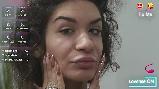 Snapshot of adisson_fox chatting on 3, 12, 2025 adisson fox online show from 3, 12, 2025