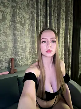 Snapshot of MissOyee chatting on 31, 10, 2025 MissOyee online show from 31, 10, 2025