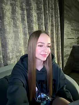 Snapshot of MissOyee chatting on 2, 12, 2025 MissOyee online show from 2, 12, 2025