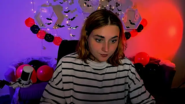 casey meow  online show from 27, 10, 2025