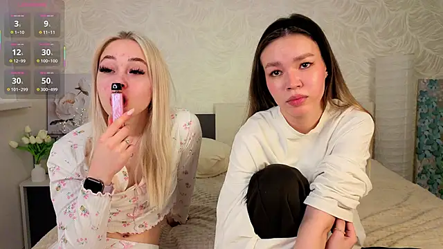 Snapshot of MarniOrdway chatting on 5, 12, 2025 MarniOrdway online show from 5, 12, 2025