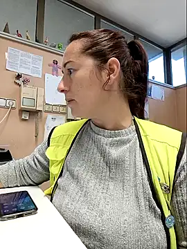 bichota85 online show from 18, 11, 2025