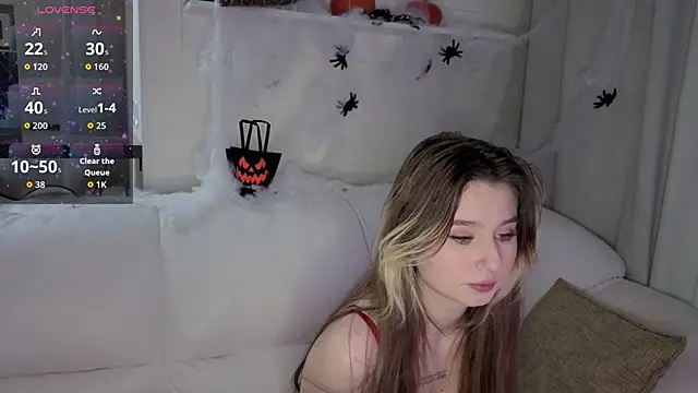 Snapshot of _Lua__ chatting on 31, 10, 2025 Lua online show from 31, 10, 2025