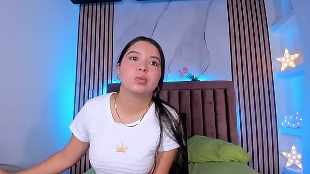 LunaWiill  online show from 22, 10, 2025