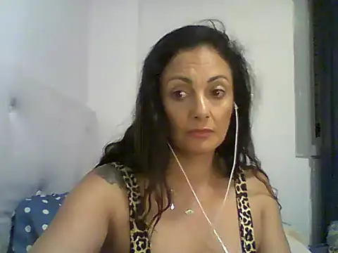 Snapshot of dulcefanny chatting on 2, 2, 2026 dulcefanny online show from 2, 2, 2026