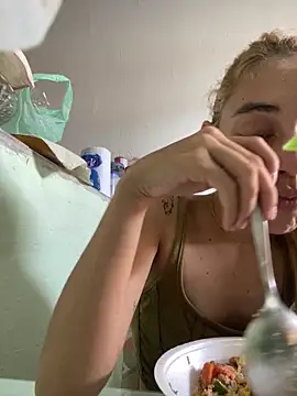 Snapshot of loirinhaaa chatting on 3, 3, 2026 loirinhaaa online show from 3, 3, 2026