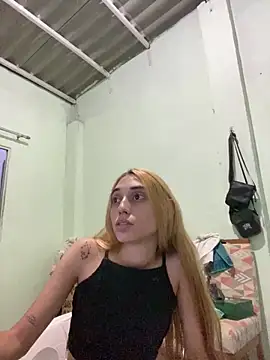 Snapshot of loirinhaaa chatting on 6, 3, 2026 loirinhaaa online show from 6, 3, 2026