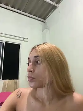 Snapshot of loirinhaaa chatting on 2, 4, 2026 loirinhaaa online show from 2, 4, 2026