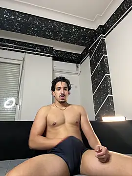 Snapshot of fuck___boyy chatting on 13, 4, 2026 fuck boyy online show from 13, 4, 2026