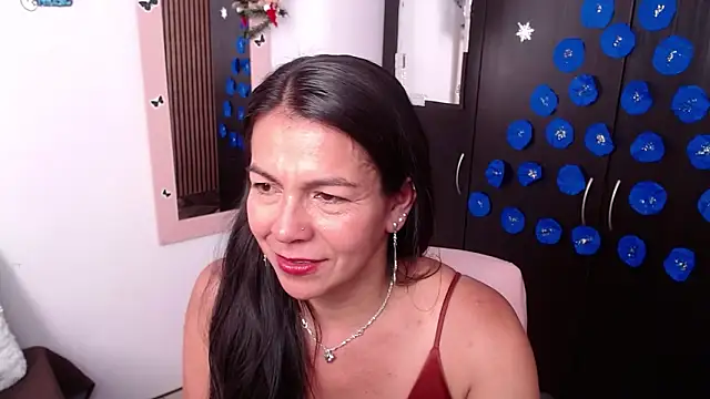 camilavargas  online show from 13, 12, 2025