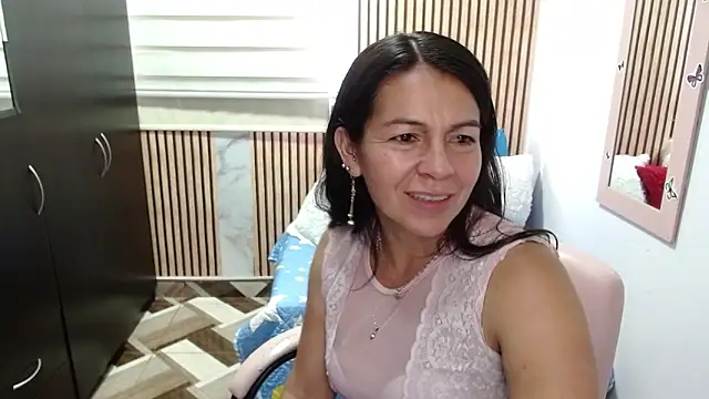 camilavargas  online show from 1, 6, 2026