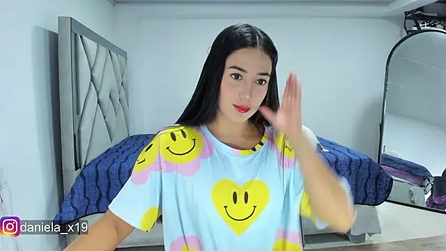 Snapshot of Daniela_x19 chatting on 5, 2, 2026 Daniela x19 online show from 5, 2, 2026