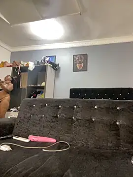 Snapshot of Daavikolovivi chatting on 25, 10, 2025 Daavikolovivi online show from 25, 10, 2025