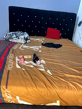 Snapshot of Daavikolovivi chatting on 17, 11, 2025 Daavikolovivi online show from 17, 11, 2025