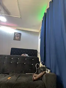 Daavikolovivi online show from 25, 6, 2026