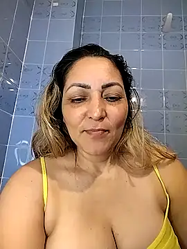 Lunita86 online show from 6, 11, 2025