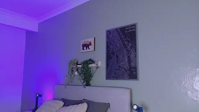 KeendraFox  online show from 27, 3, 2026