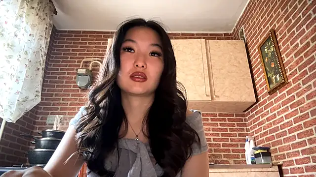 Snapshot of EmmaLeexth chatting on 16, 3, 2026 EmmaLeexth online show from 16, 3, 2026