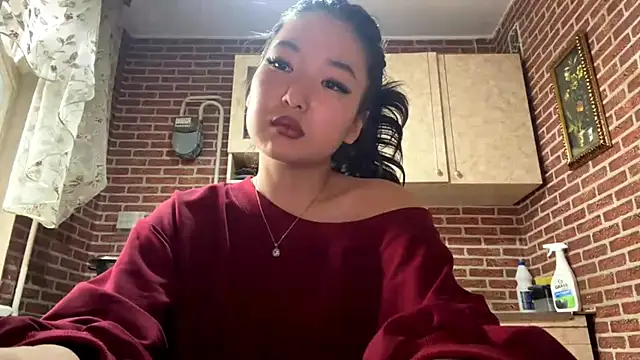 Snapshot of EmmaLeexth chatting on 4, 4, 2026 EmmaLeexth online show from 4, 4, 2026