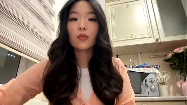 Snapshot of EmmaLeexth chatting on 29, 4, 2026 EmmaLeexth online show from 29, 4, 2026