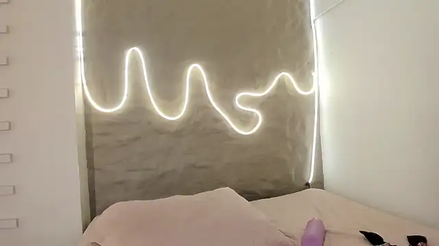 Snapshot of Naomy_gyal chatting on 12, 11, 2025 Naomy gyal online show from 12, 11, 2025