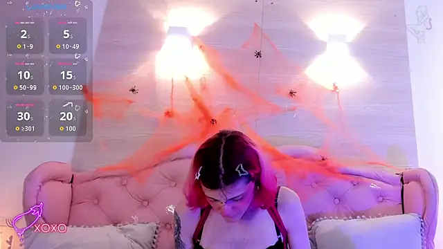 Rossiie Hunt  online show from 10, 10, 2025