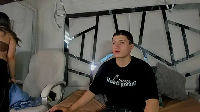 ANLLELOAndANGELA online show from 5, 4, 2026