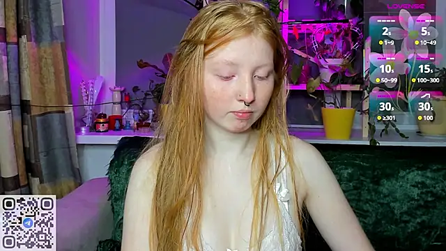 RitaSweety18 online show from 28, 11, 2025