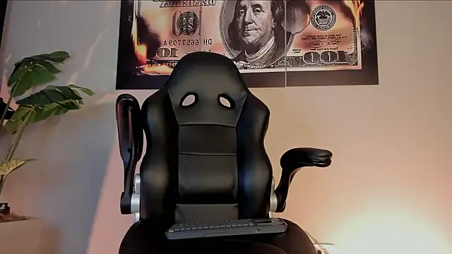 chrizmacgregor online show from 13, 2, 2026