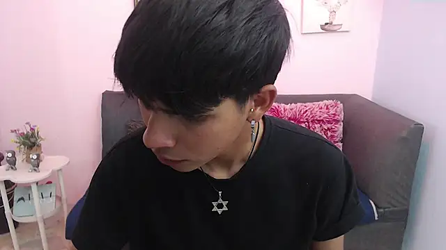 Snapshot of David_925_ chatting on 23, 9, 2025 David 925 online show from 23, 9, 2025