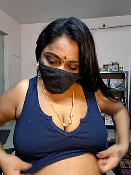 Snapshot of queendivya chatting on 24, 6, 2026 queendivya online show from 24, 6, 2026