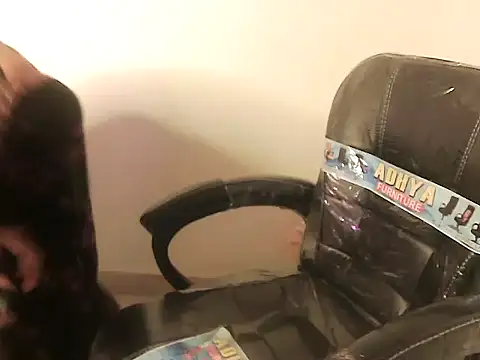 bold kiara online show from 25, 2, 2026